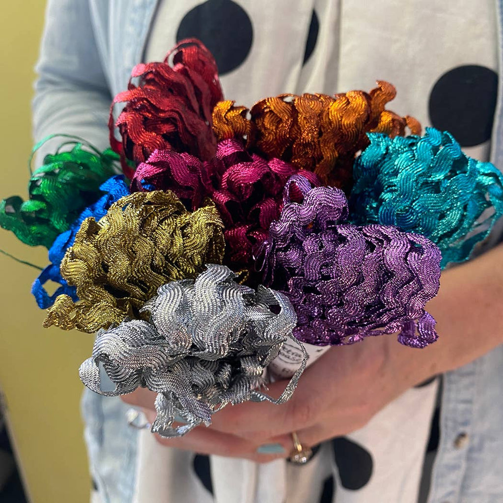 Metallic Ric Rac Ribbon 15 yards / Blue Sapphire - Harmony