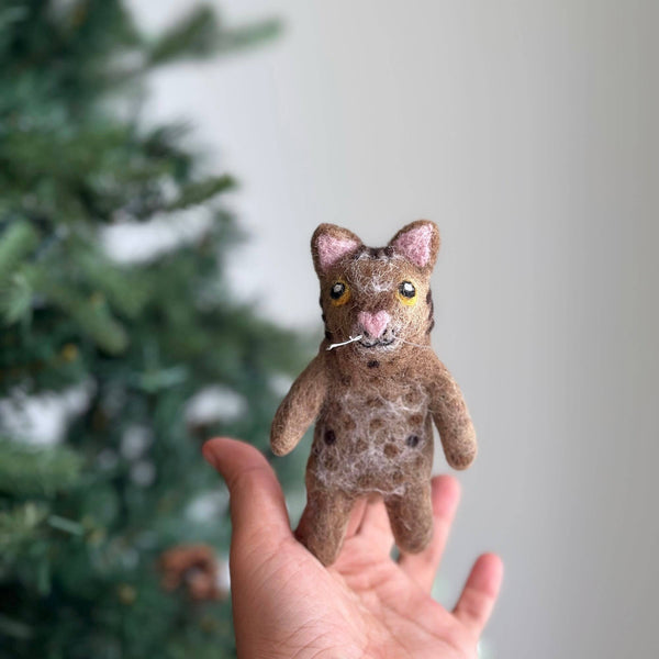Felt Finger Puppet / "Huhu" The Brown Tabby Cat - Harmony