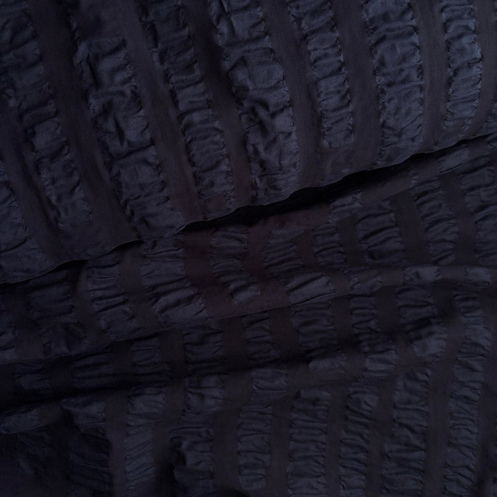 Wide Stripe Ripple Cotton Lawn / Dark Navy - Harmony