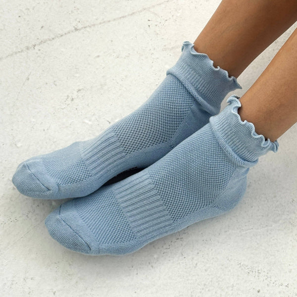 Ruffled Hugger Crew Socks / Periwinkle - Harmony