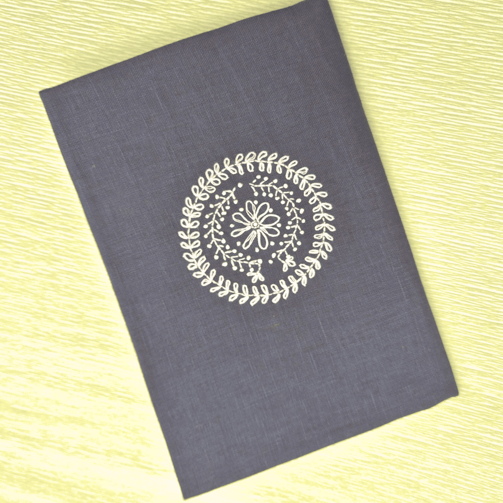 Stick and Stitch Embroidery / Folk Birds - Harmony