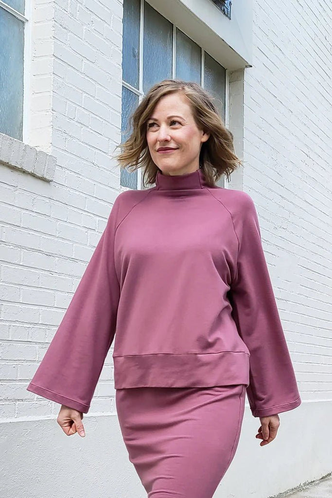 Sew House 7 / Cosmos Sweatshirt & Elemental Pencil Skirt / Curvy - Harmony