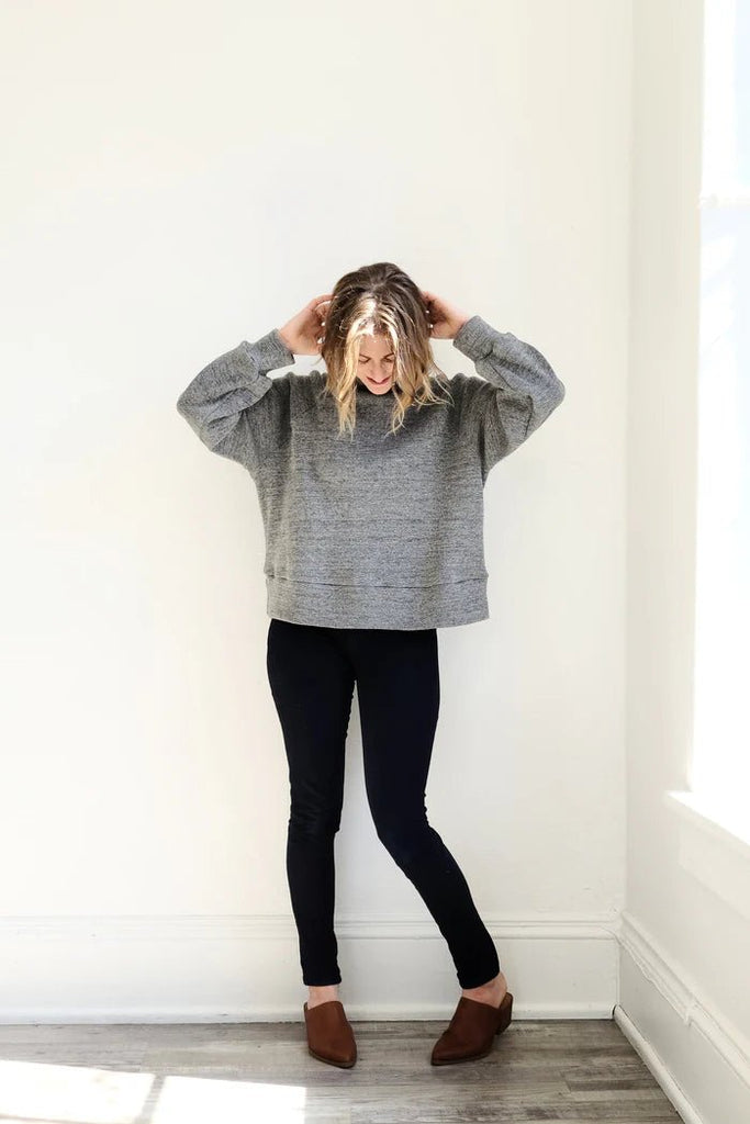 Sew House 7 / Cosmos Sweatshirt & Elemental Pencil Skirt / Curvy - Harmony