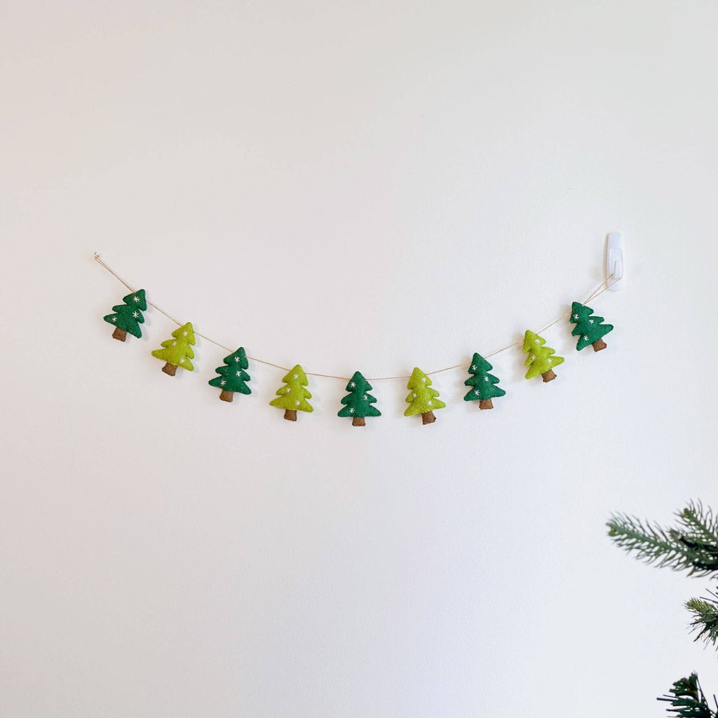 Christmas Tree Garland with Jute Thread - Harmony