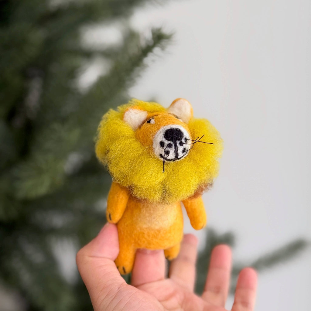 Felt Finger Puppet / Fluffy Lion - Harmony