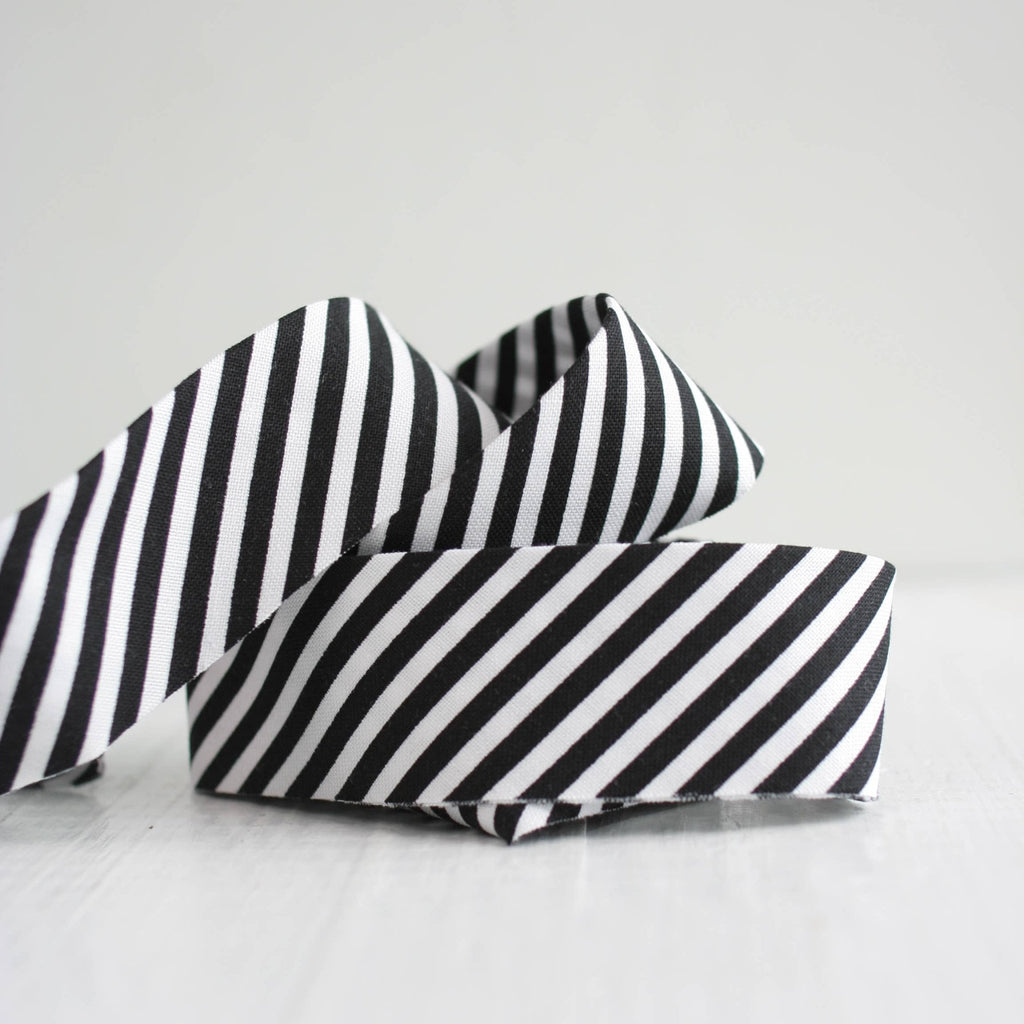 2.5" Bias Quilt Binding / Black Stripe - Harmony