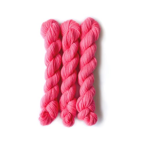 Perennial Minis / 825 Neon Coral - Harmony